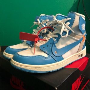 Nike Air Jordan Retro 1 Off-White UNC